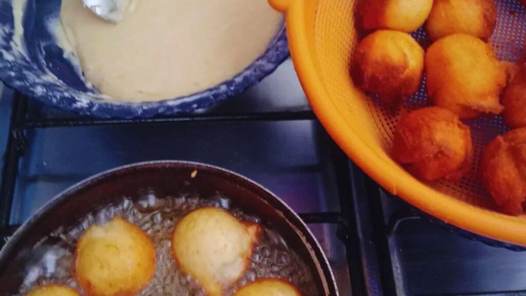 Passo a Passo para Preparar o Bolinho de Chuva